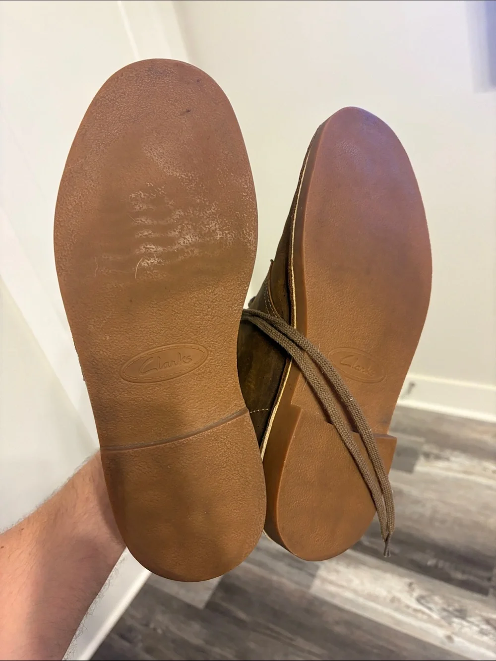 Clark’s Men's Brown Leather Chukka Boots - Classic Casual Style